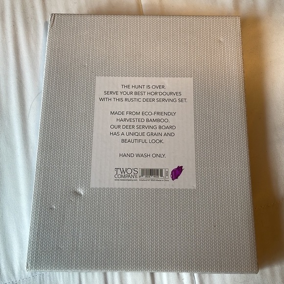 Bamboo serving board with spreader 7”x9” - Picture 2 of 7